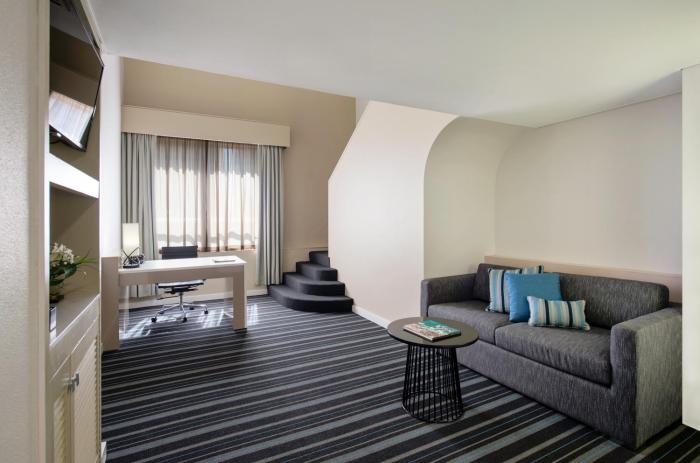 doubletree by hilton darwin esplanade