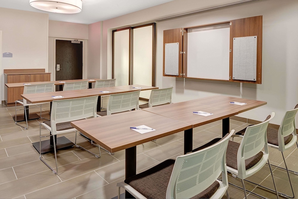 microtel inn and suites by wyndham philadelphia airport ridley