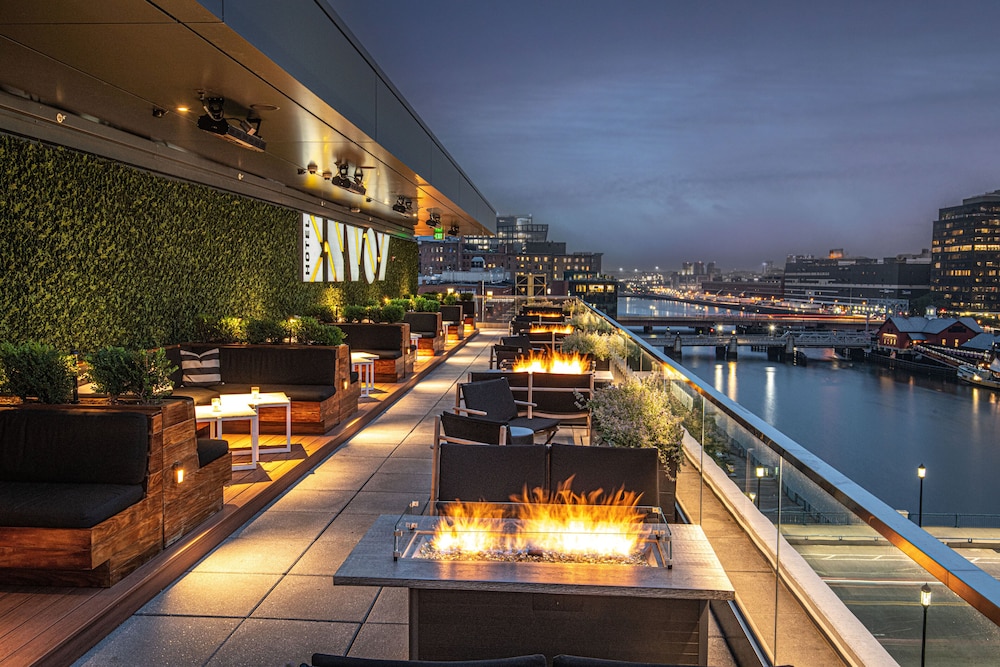 the envoy hotel autograph collection