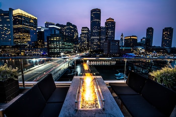 the envoy hotel autograph collection