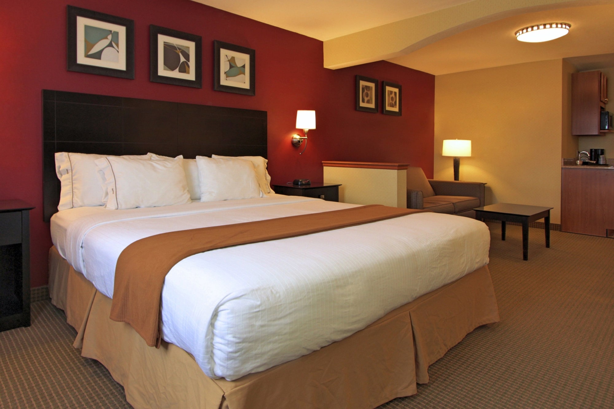 holiday inn express hotel and suites defiance by ihg