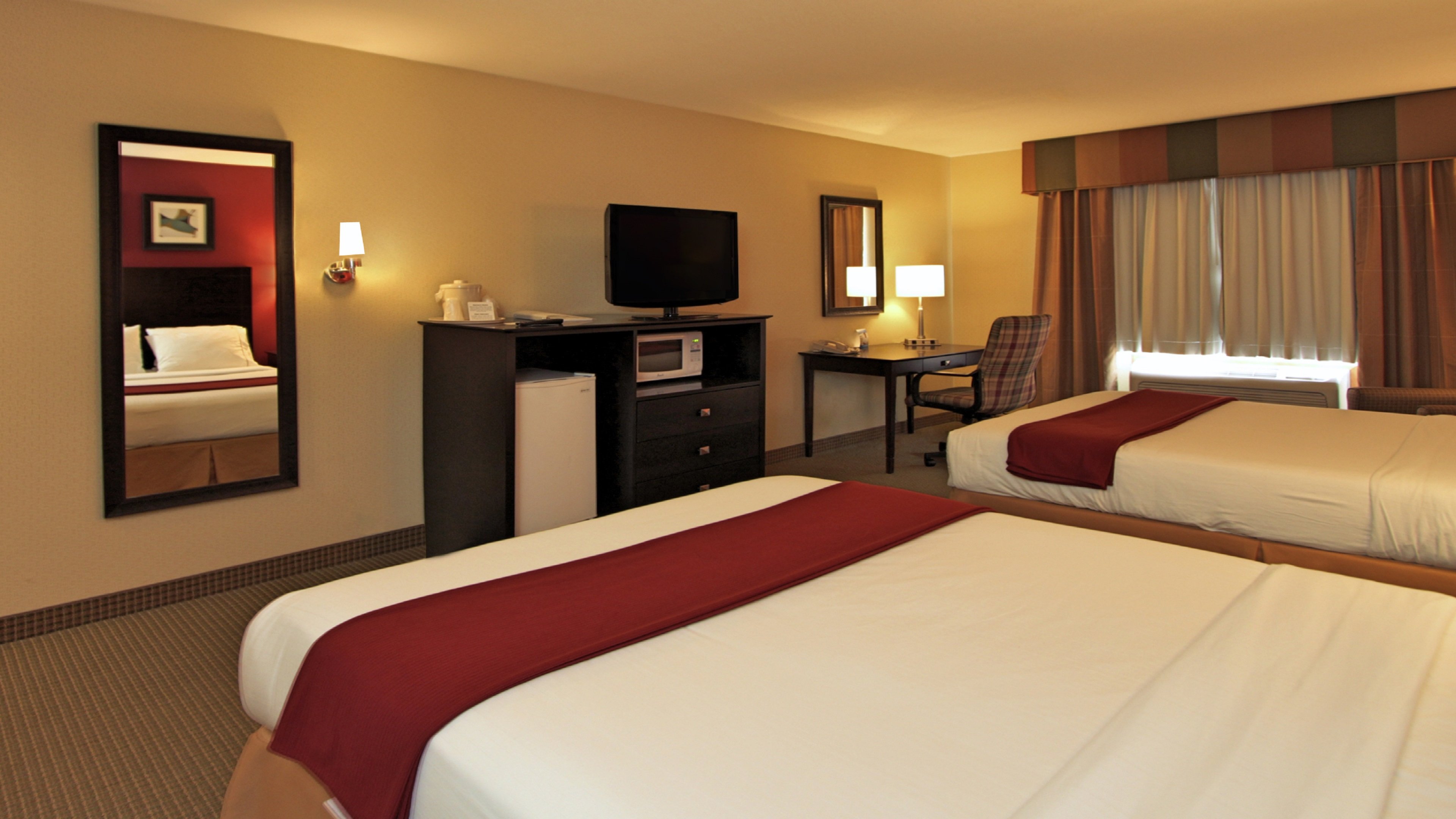 holiday inn express hotel and suites defiance by ihg
