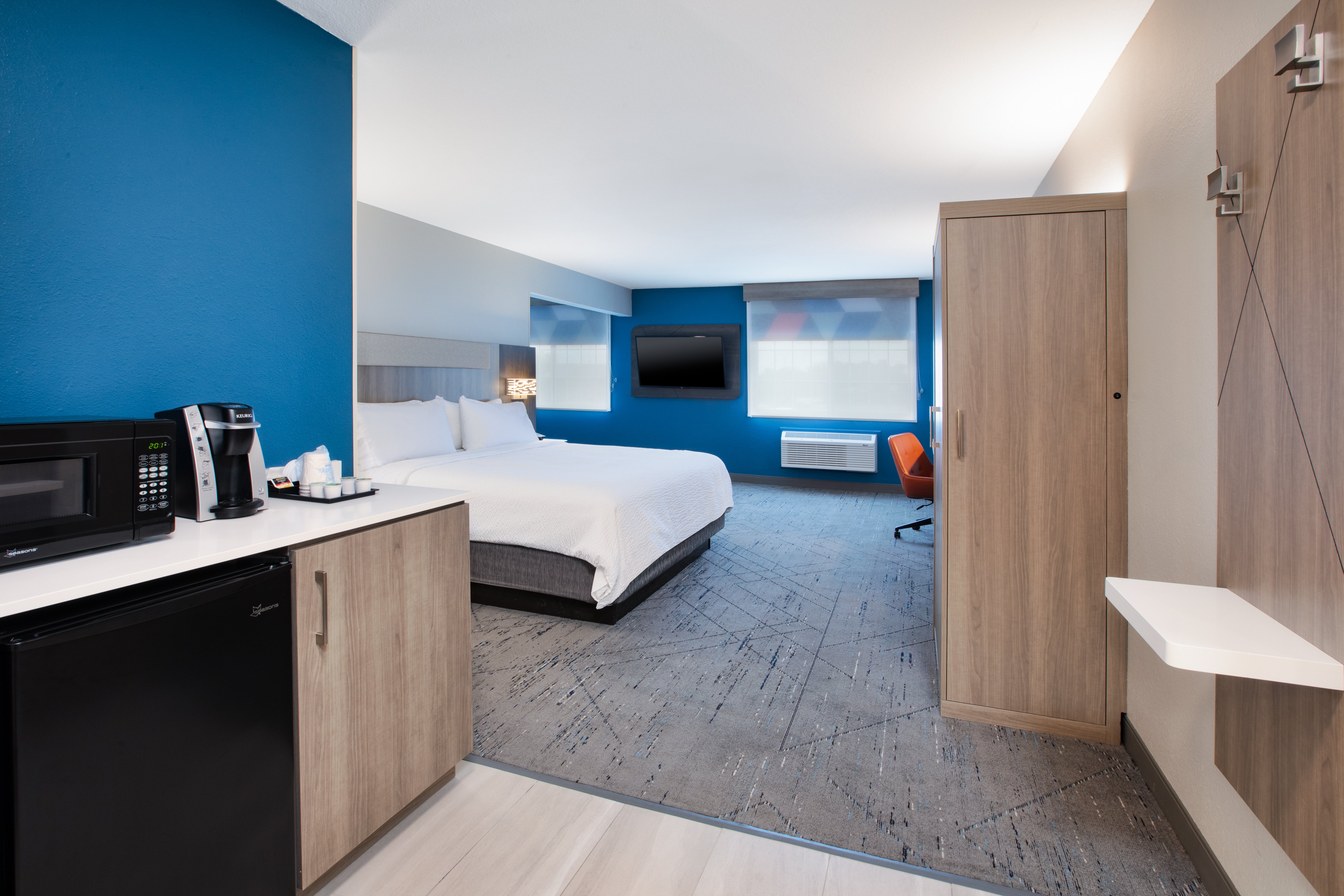 holiday inn express hotel and suites defiance by ihg