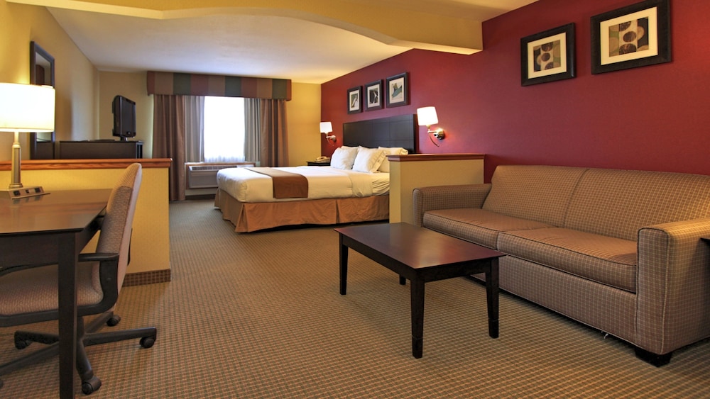 holiday inn express hotel and suites defiance by ihg