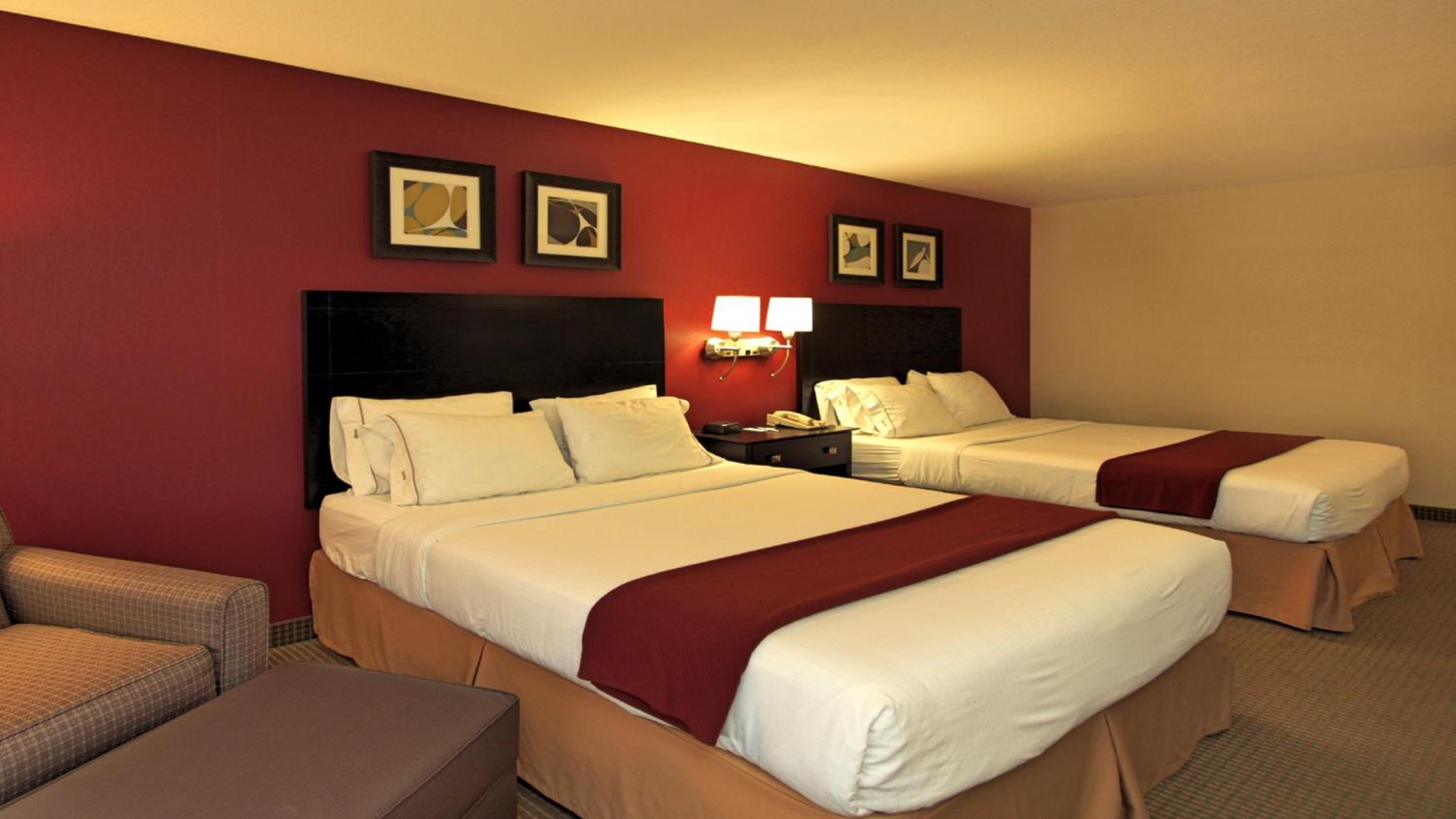 holiday inn express hotel and suites defiance by ihg