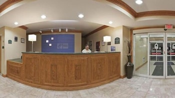 Holiday Inn Express Hotel & Suites Defiance By Ihg,Defiance County>>Defiance,3 star