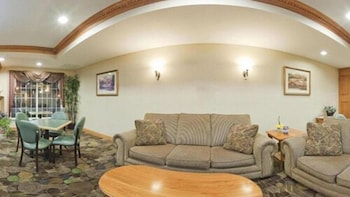 Holiday Inn Express Hotel & Suites Defiance By Ihg,Defiance County>>Defiance,3 star