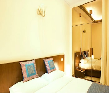 evergreen suites defence colony