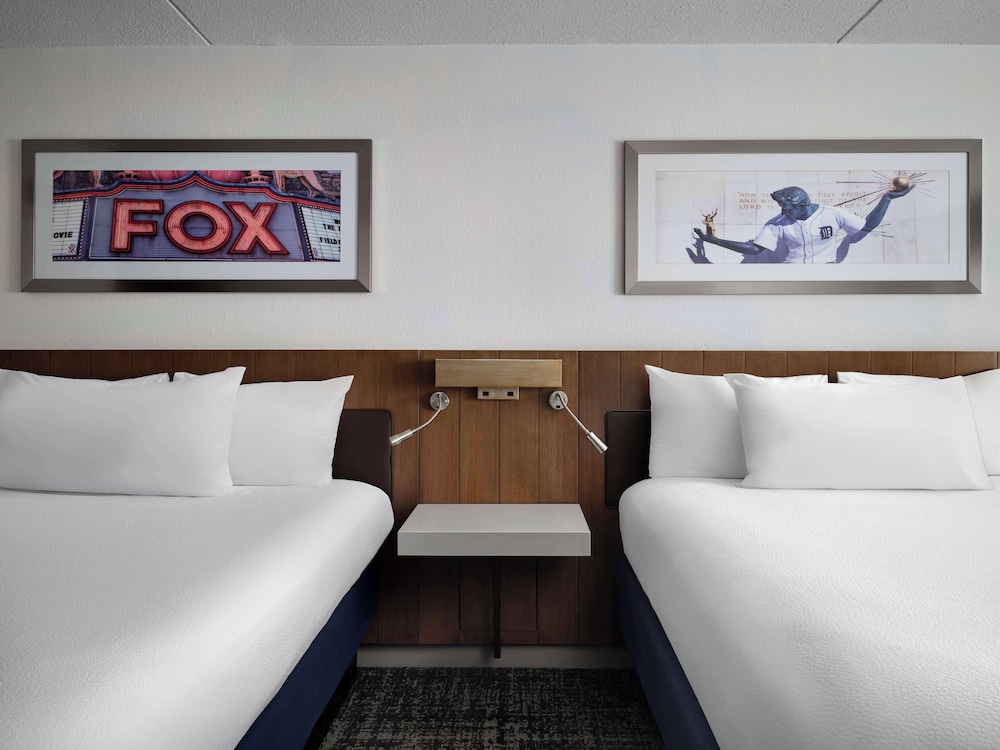 hilton garden inn detroit downtown