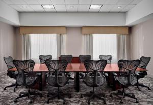 hilton garden inn detroit downtown