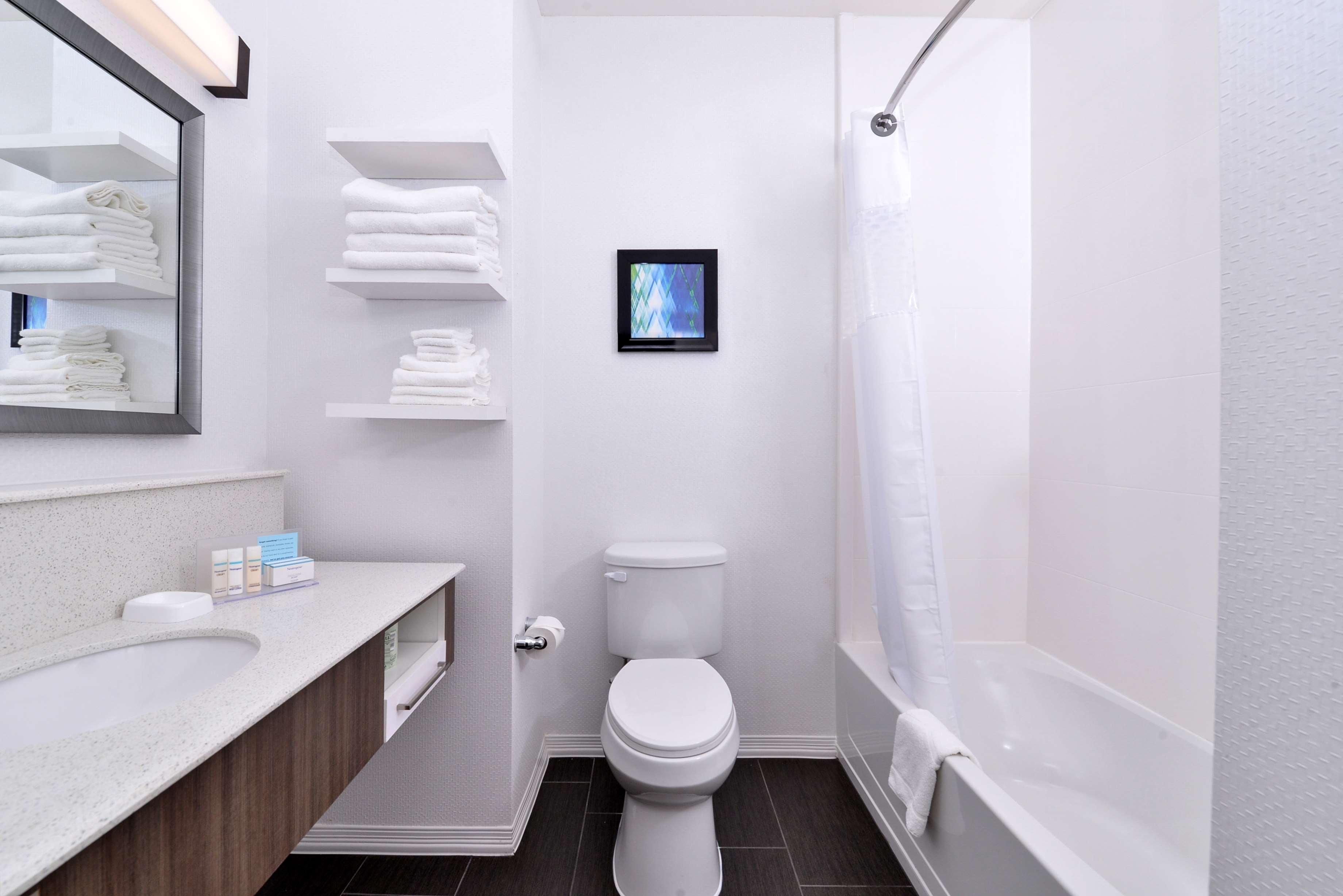 hampton inn broussard lafayette area