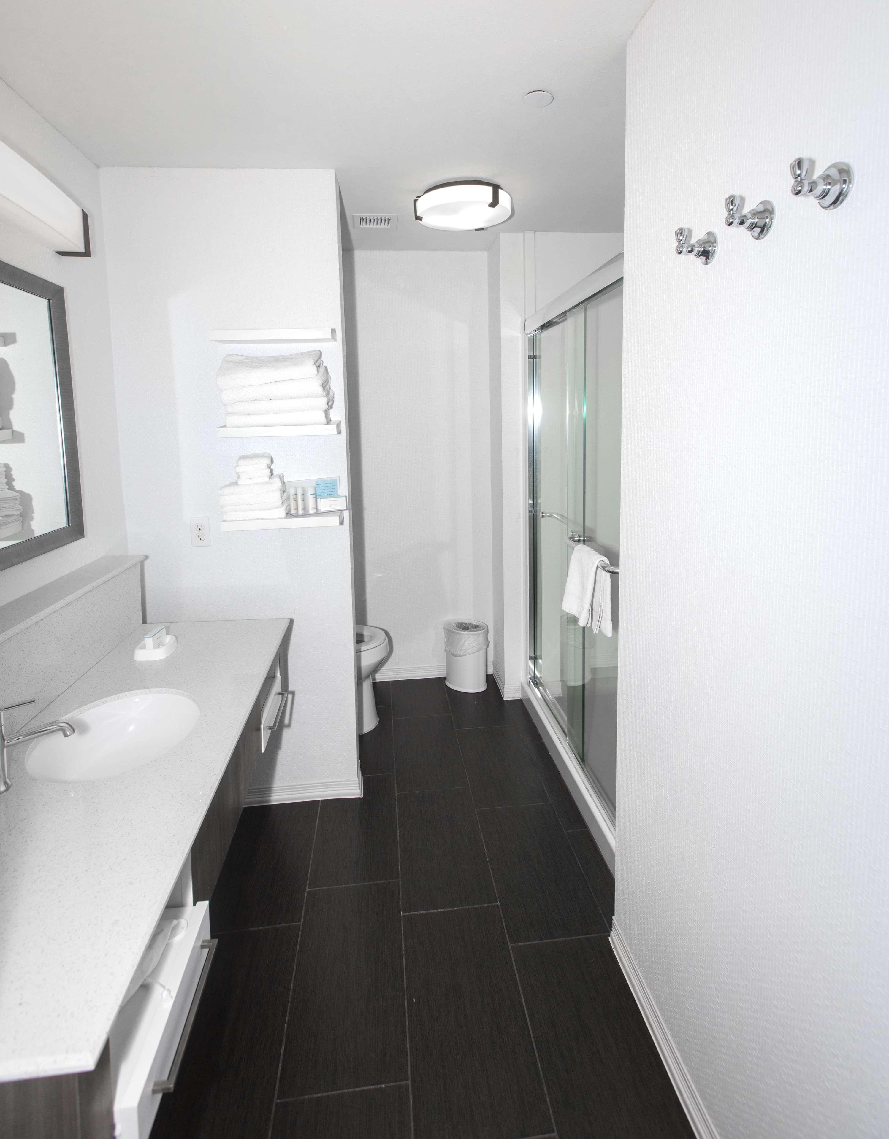 hampton inn broussard lafayette area