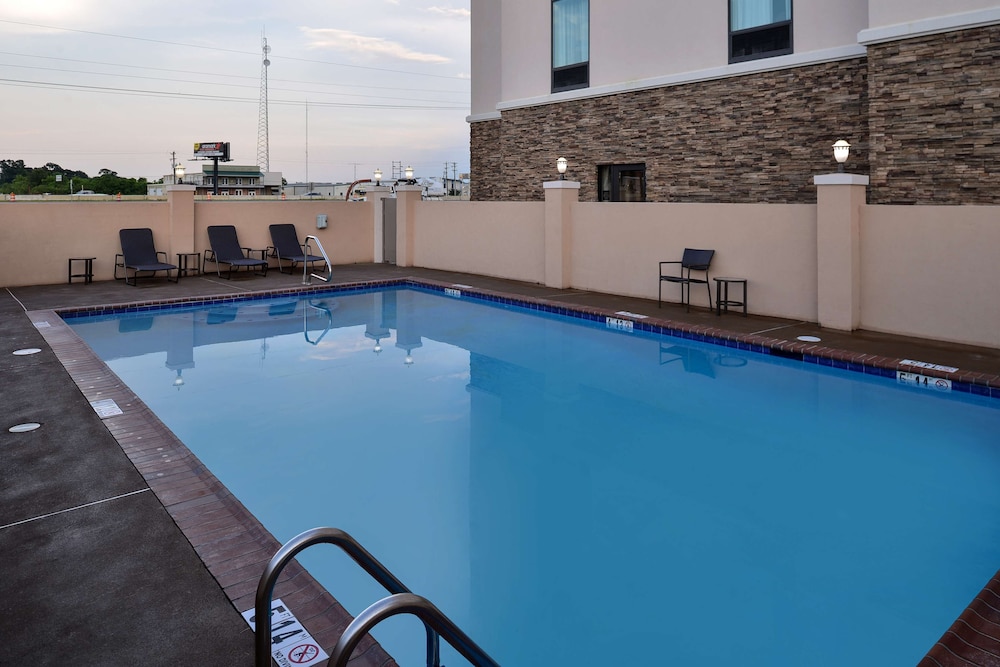hampton inn broussard lafayette area