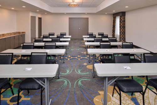 hampton inn broussard lafayette area