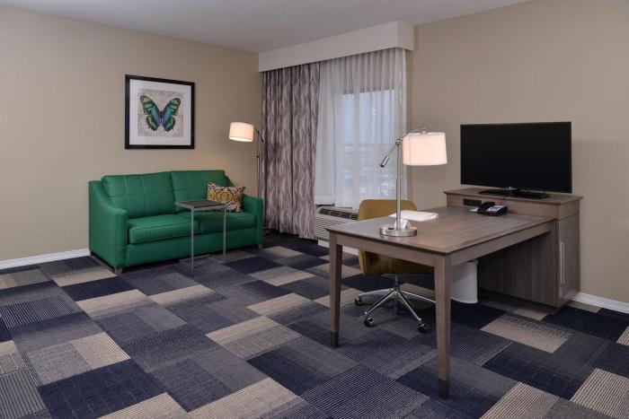 hampton inn broussard lafayette area