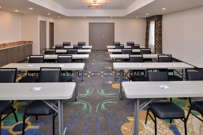 hampton inn broussard lafayette area