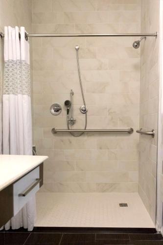 hampton inn broussard lafayette area
