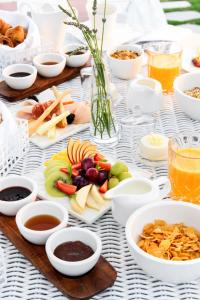 avaton luxury beach resort relais and chateaux