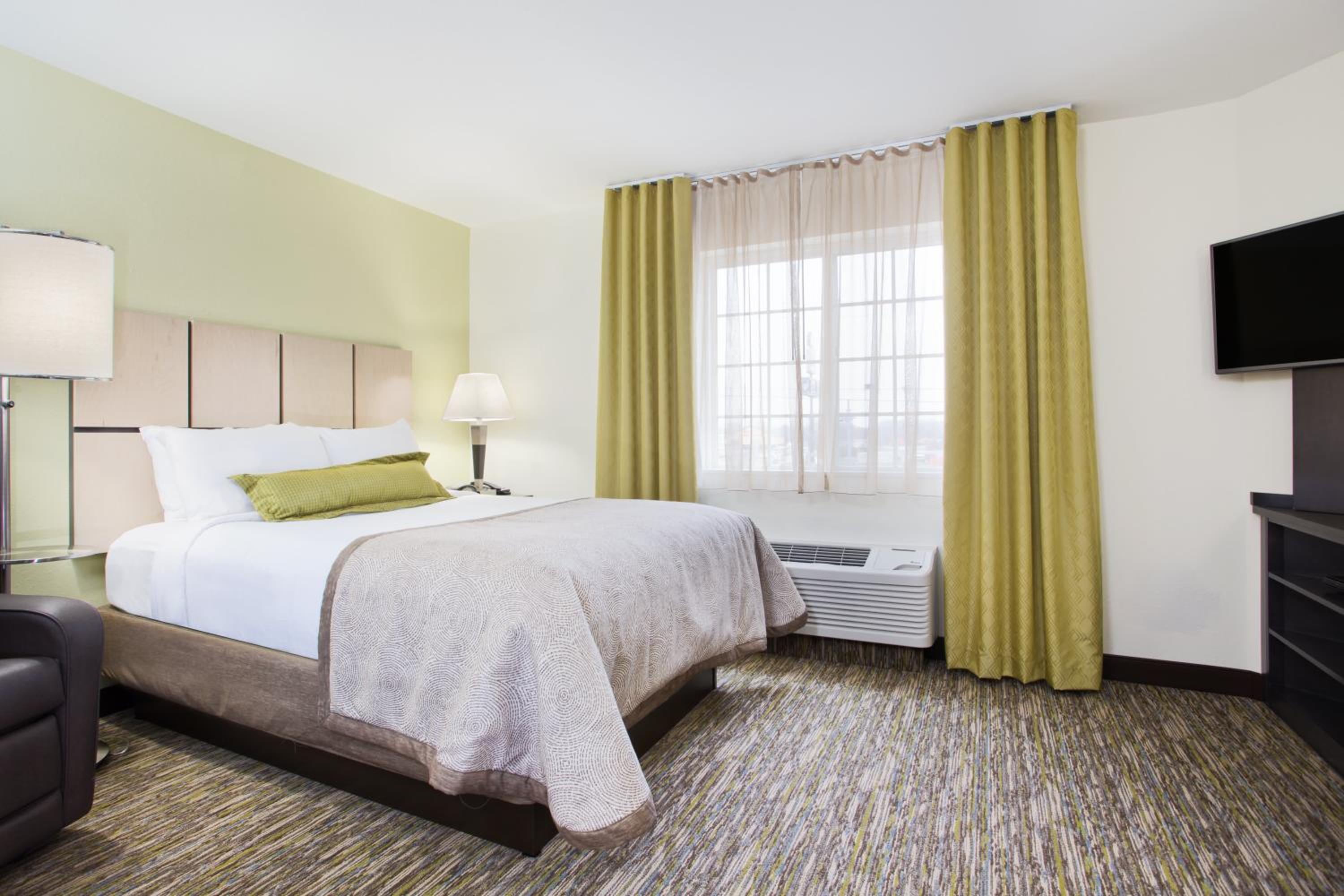 candlewood suites fort campbell oak grove by ihg