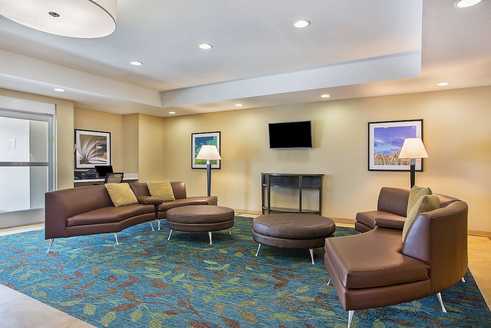 candlewood suites fort campbell oak grove by ihg