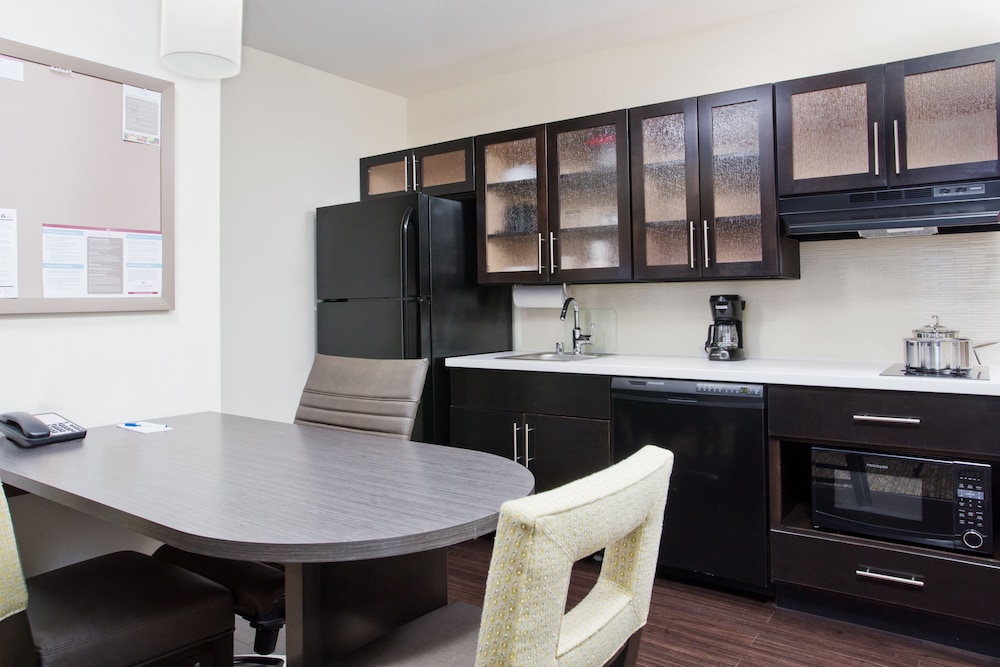 candlewood suites fort campbell oak grove by ihg
