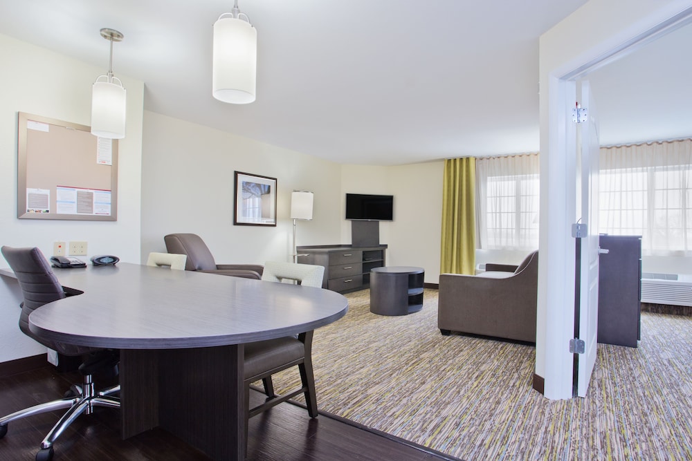 candlewood suites fort campbell oak grove by ihg