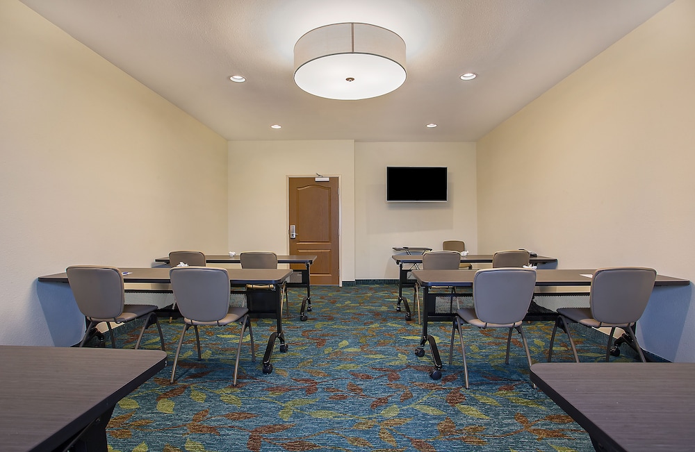 candlewood suites fort campbell oak grove by ihg