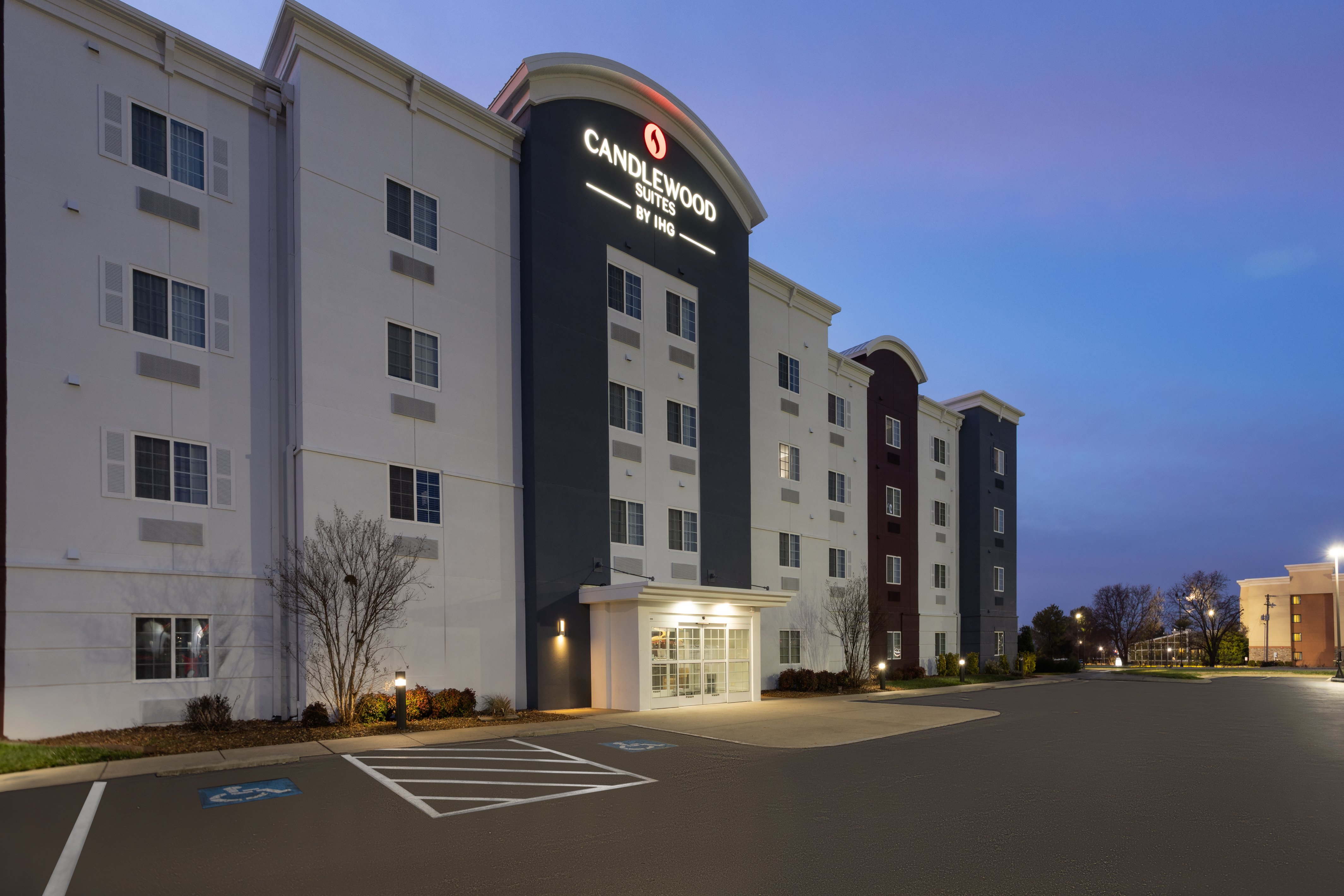 candlewood suites fort campbell oak grove by ihg