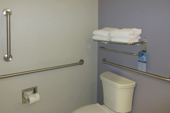 quality inn and suites caldwell i 77