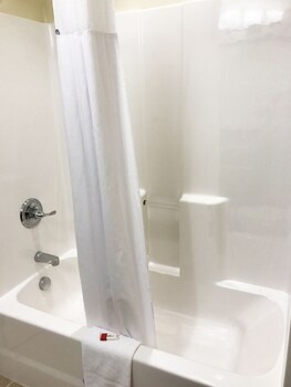 quality inn and suites caldwell i 77