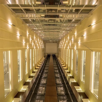 golden tulip media hotel