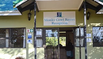 Gooderson Monks Cowl Golf Resort,Cathkin Park>>Ardmore,3 star