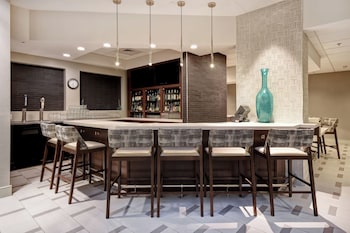embassy suites charleston