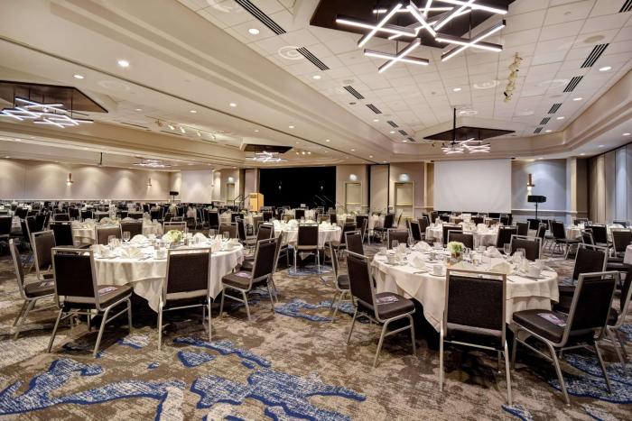 embassy suites charleston