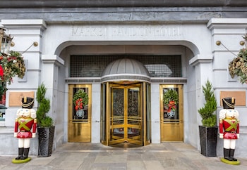 market pavilion hotel