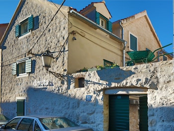 divota apartment hotel