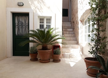 divota apartment hotel