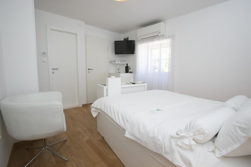 divota apartment hotel