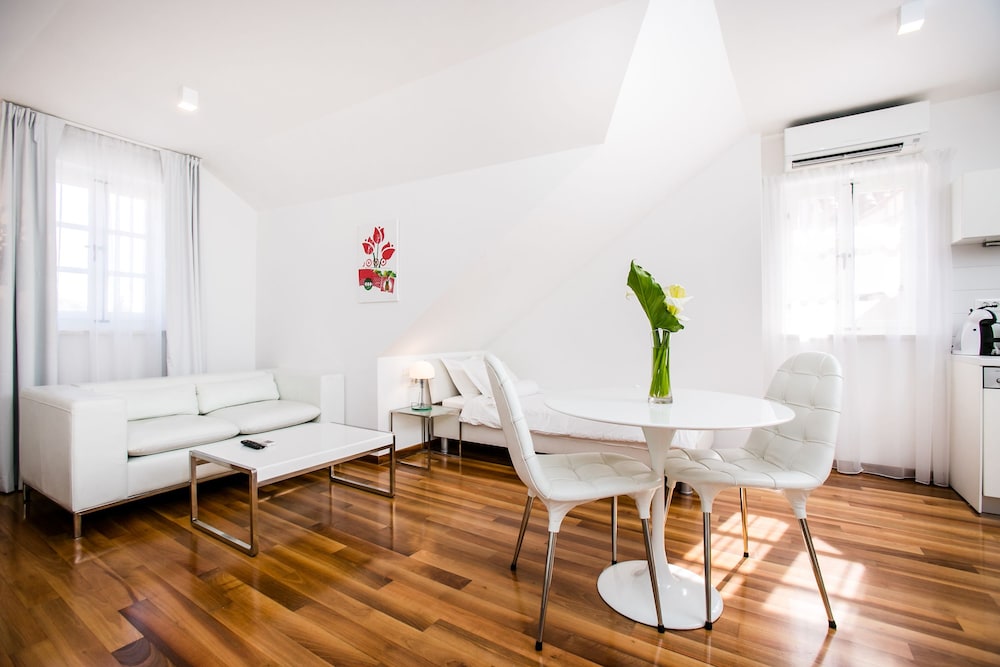 divota apartment hotel