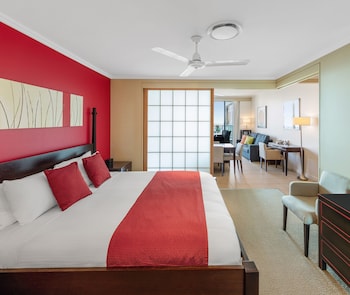oaks hervey bay resort and spa