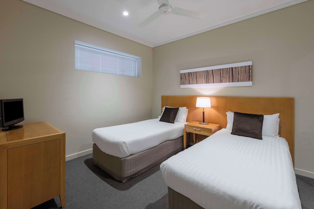 oaks hervey bay resort and spa