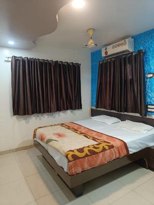 hotel mrunal palace