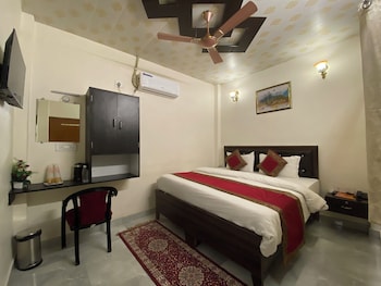Hotel Shanti Inn,,1 star