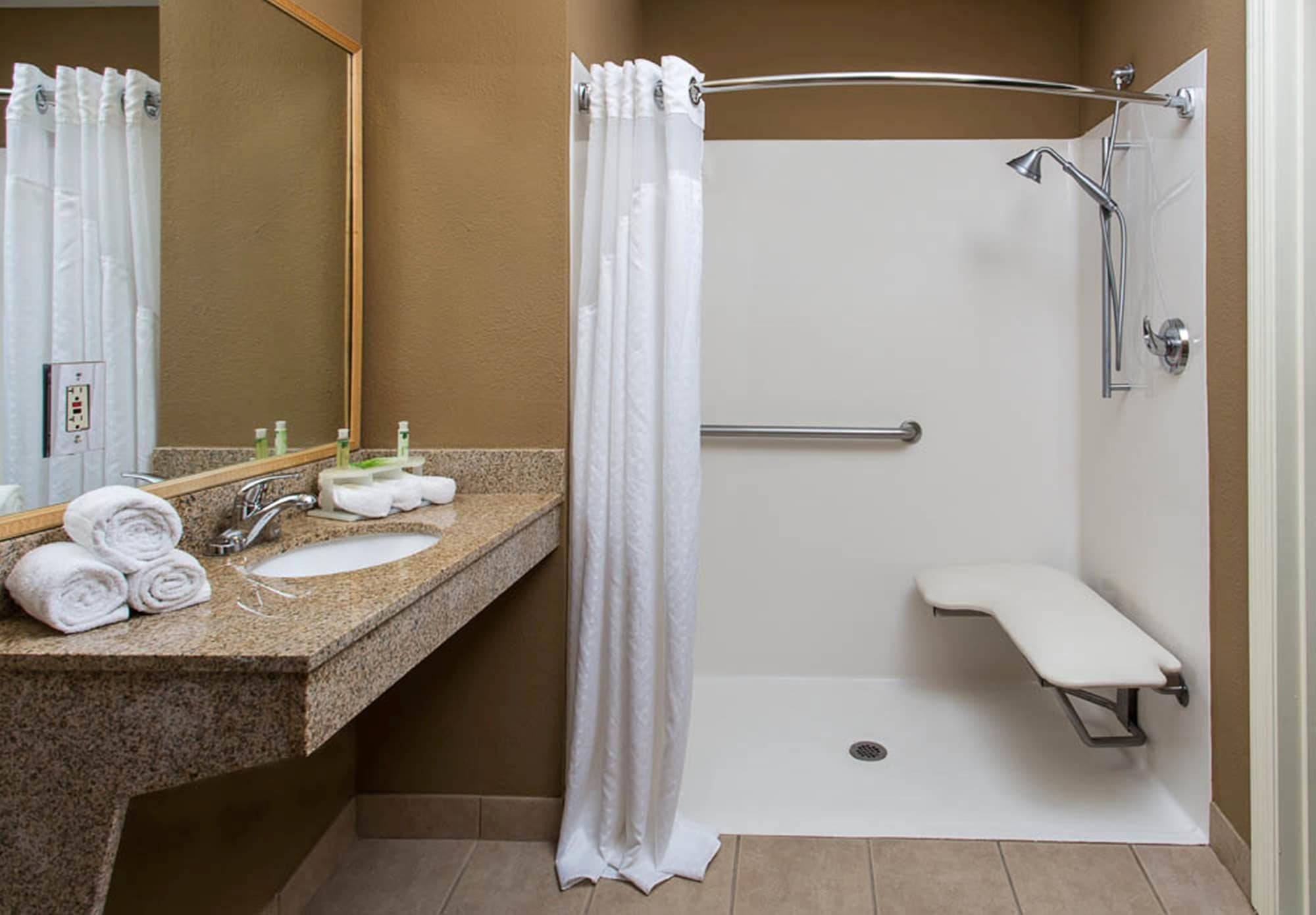 holiday inn express clermont by ihg
