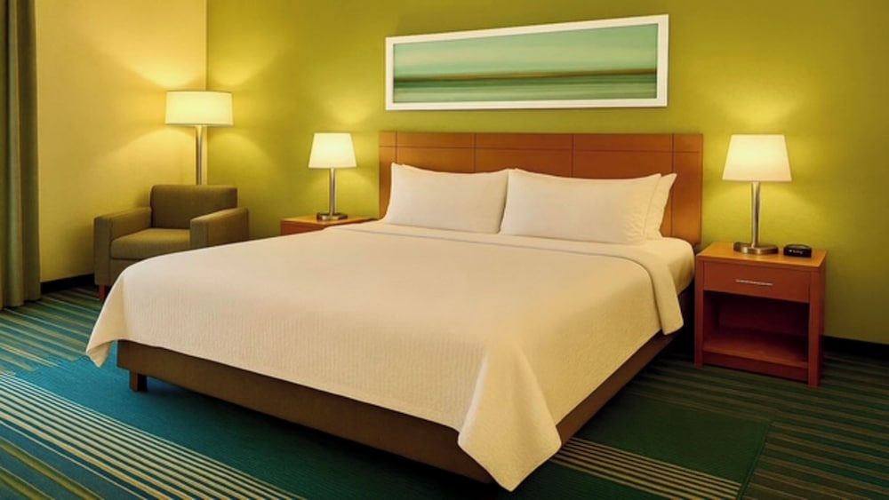 holiday inn express clermont by ihg