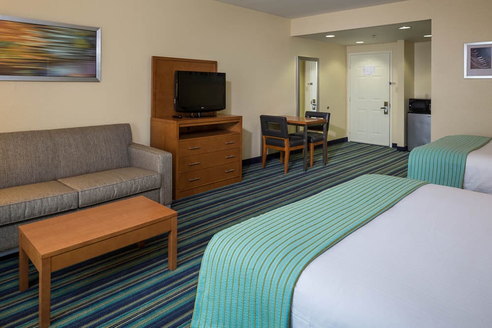 holiday inn express clermont by ihg