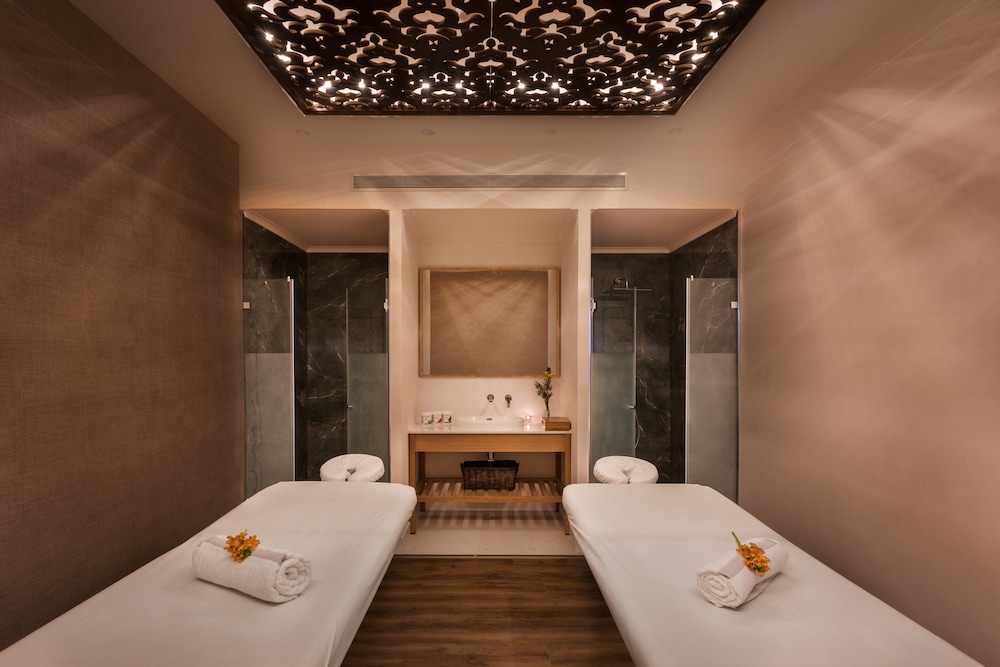 bayit bagalil boutique by herbert samuel