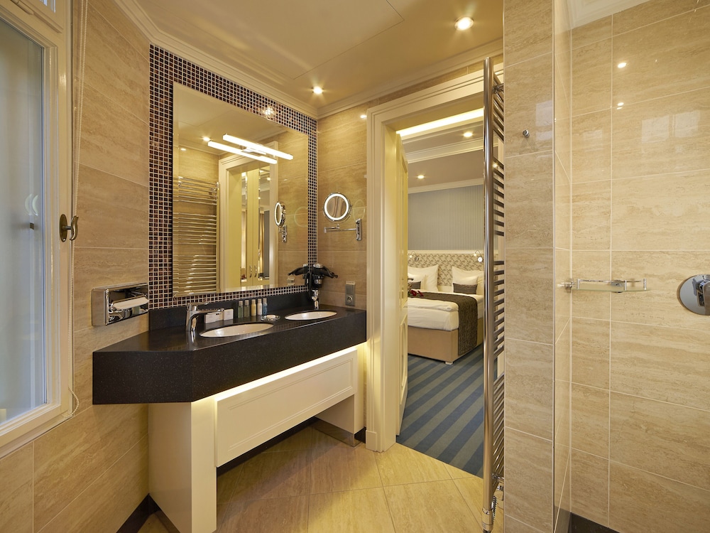 ea hotel atlantic palace