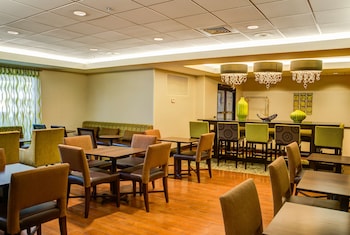 Hampton Inn Frankfort,Frankfort>>Fayette County,3 star