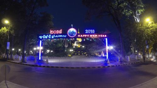 golden noura villa pub and restaurant